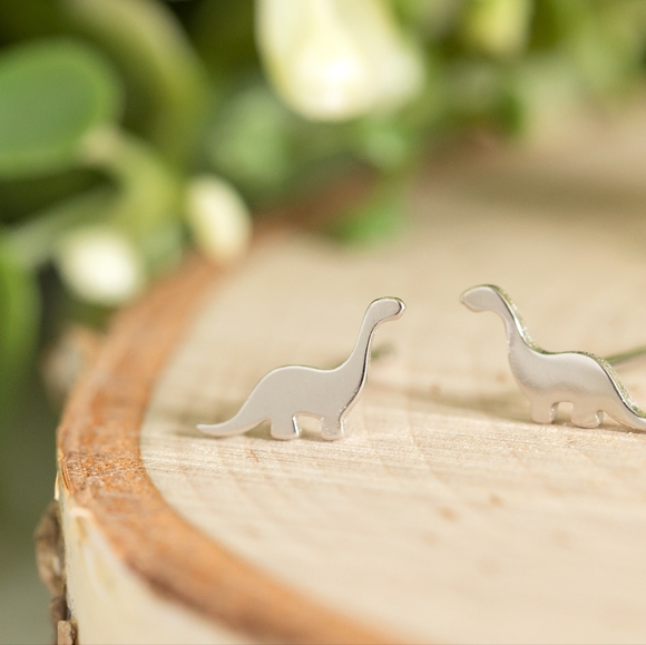 Tiny Dino Studs (S925) - Picture 4 of 7